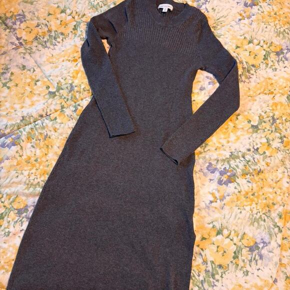 Long sleeve dress - Picture 1 of 2